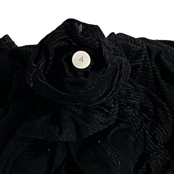 Lululemon Lot of 2 Tank Tops Black No Limits Tank & Run Energy Tank Gym Size 4-6 - Picture 8 of 10